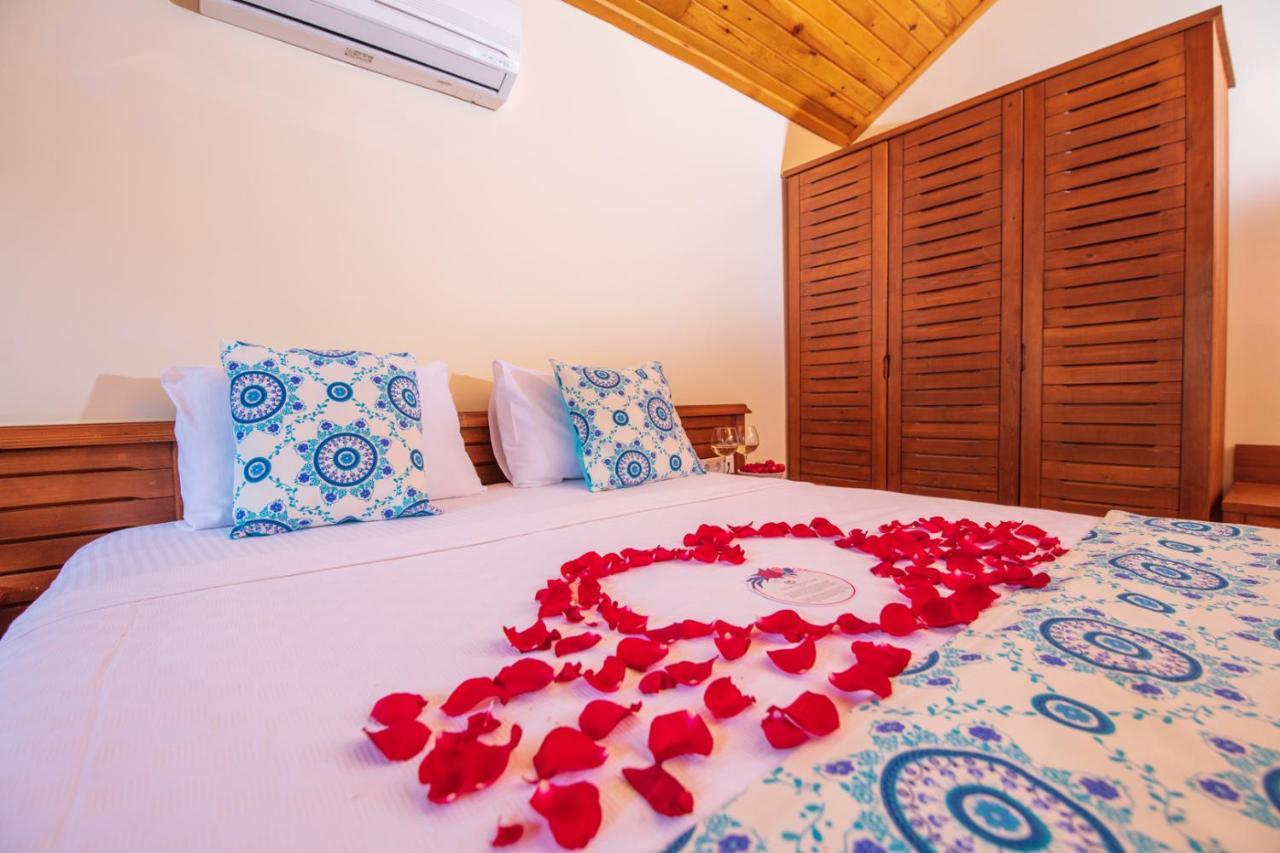 The Bay Beach Club Fethiye Extérieur photo