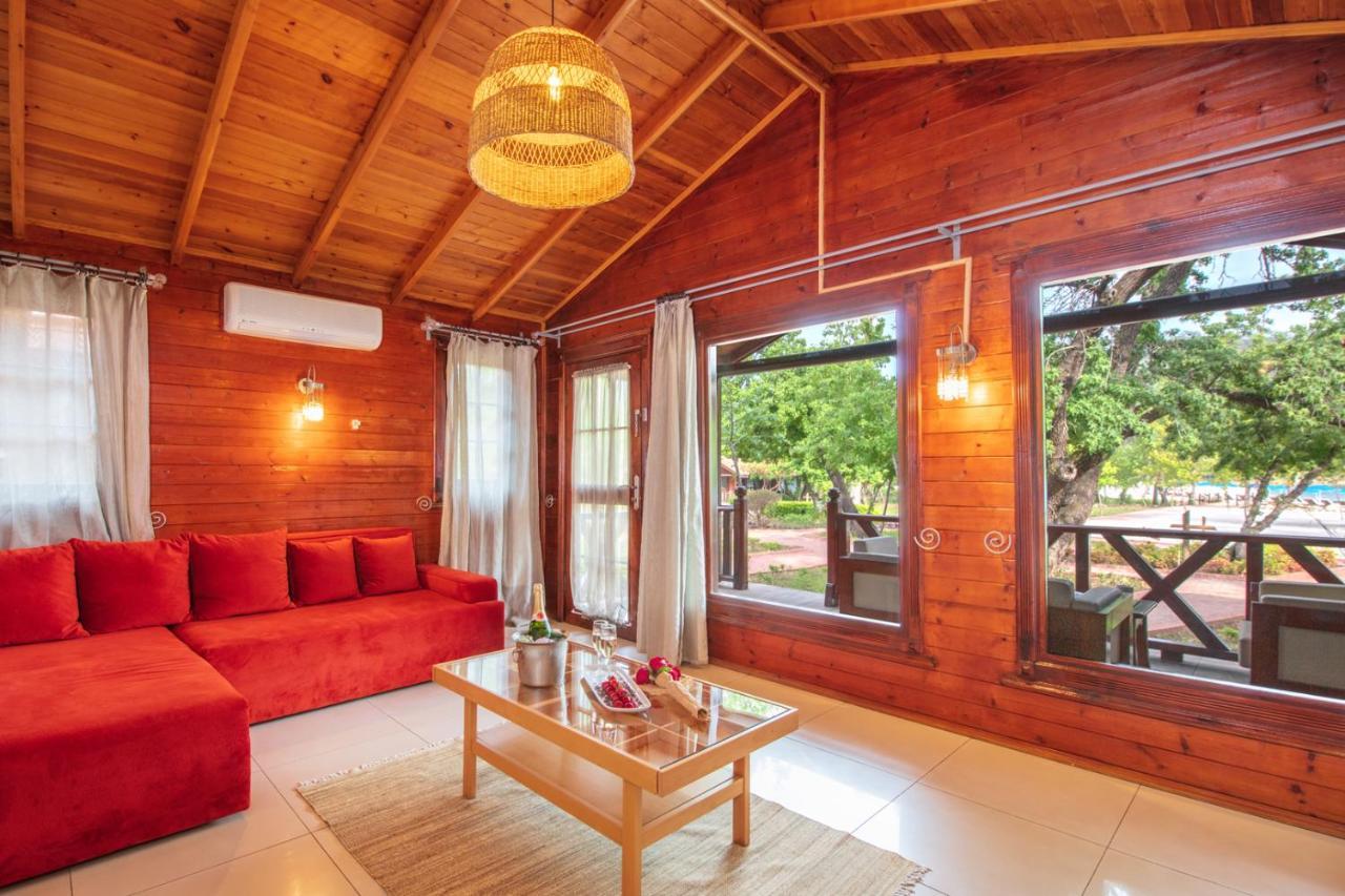 The Bay Beach Club Fethiye Extérieur photo